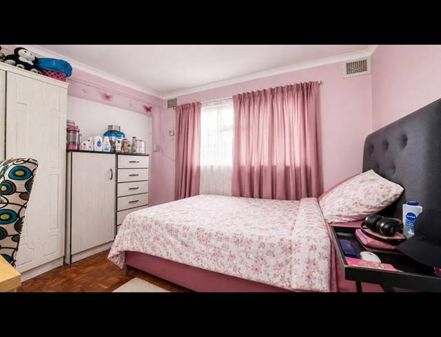 2 BEDROOM HOUSE FOR SALE IN MEREBANK